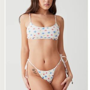 Frankie’s Bikini Water Blossom Bikini